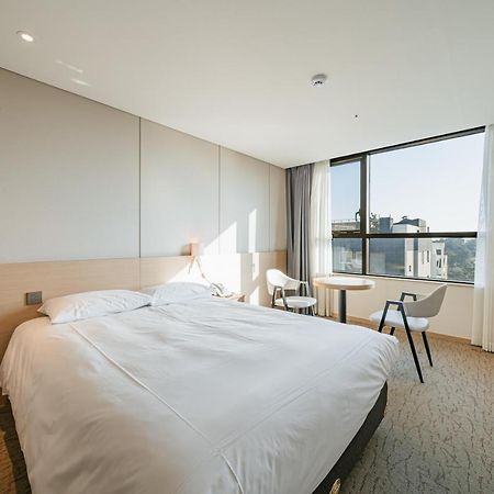 Hotel Zinc Seogwipo-stad Buitenkant foto