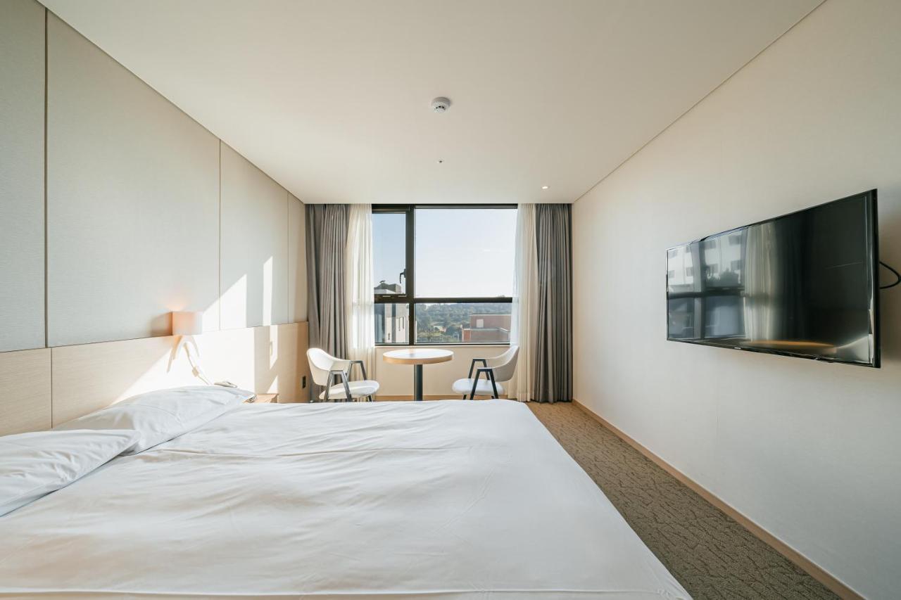 Hotel Zinc Seogwipo-stad Buitenkant foto