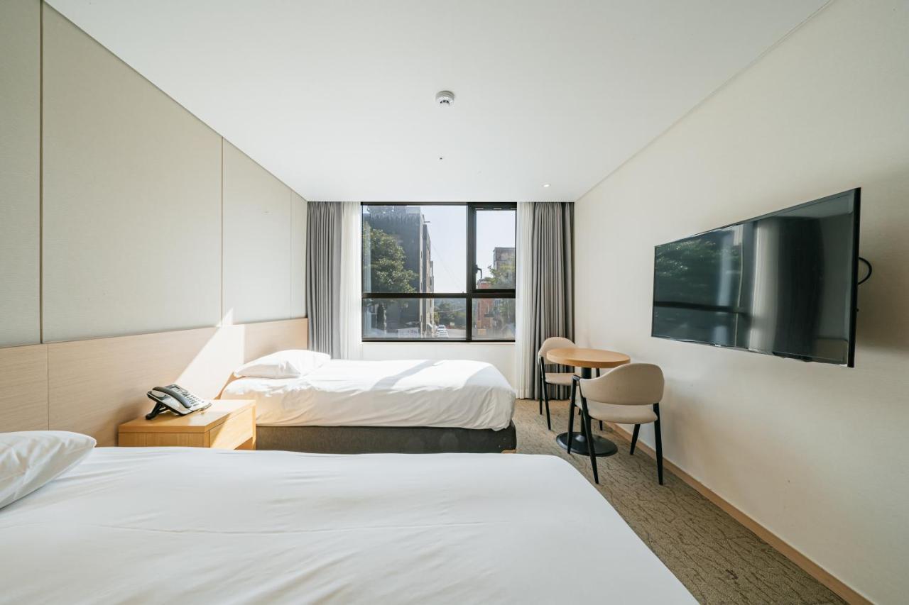 Hotel Zinc Seogwipo-stad Buitenkant foto