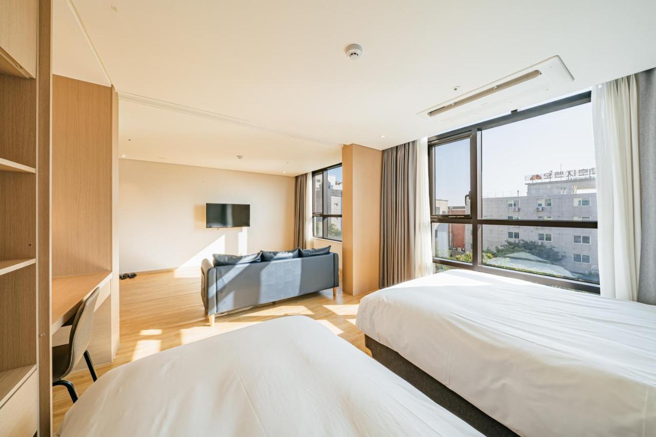 Hotel Zinc Seogwipo-stad Buitenkant foto