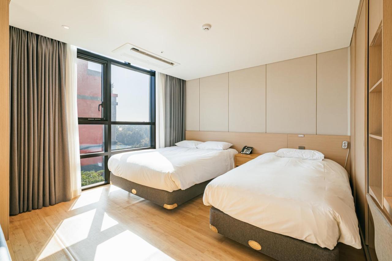 Hotel Zinc Seogwipo-stad Buitenkant foto